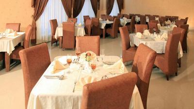 هتل نقش شاپور داراب