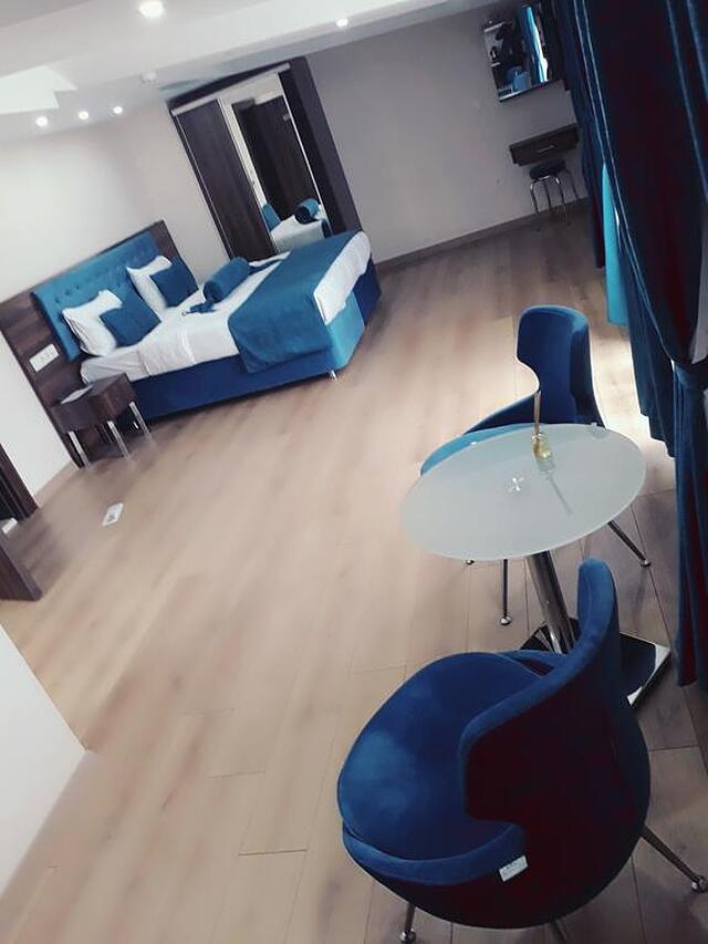 بیزاس سوئیت