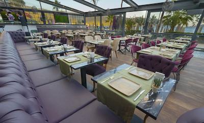 مارماریز بیچ هتل