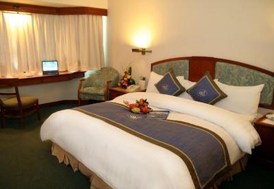 هتل هفت آسمان