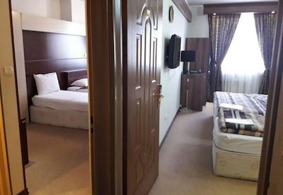 هتل هفت آسمان