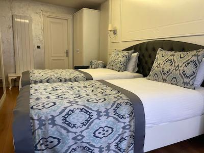 انتوسا پالاس هتل اند اسپا