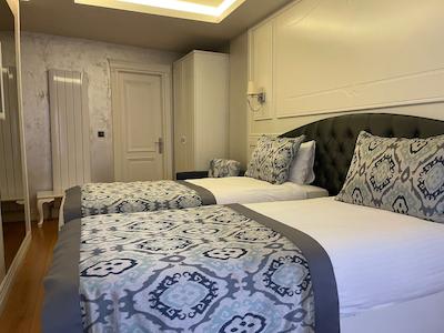 انتوسا پالاس هتل اند اسپا