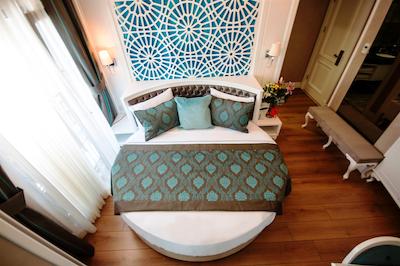 انتوسا پالاس هتل اند اسپا