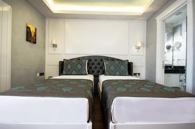 انتوسا پالاس هتل اند اسپا