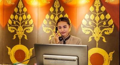 بانکوک پالاس هتل