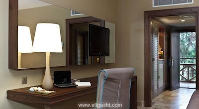 مارتی مایرا کمر