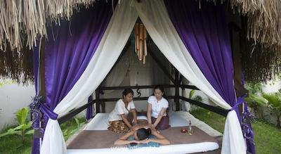 کریستال فلورا بیچ ریزورت