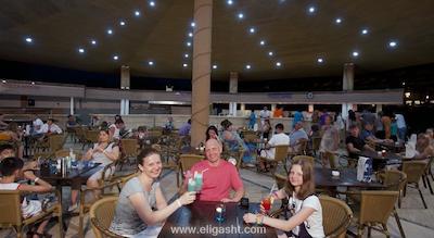 کریستال فلورا بیچ ریزورت