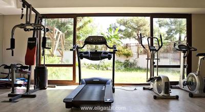 کریستال فلورا بیچ ریزورت