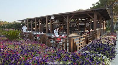 کریستال فلورا بیچ ریزورت