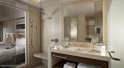 پن پاسیفیک سرویس سوئیس اورچارد