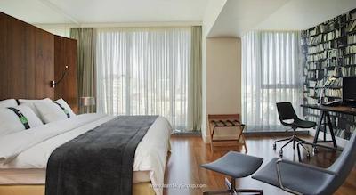 هالیدی این تفلیس