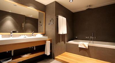 هالیدی این تفلیس