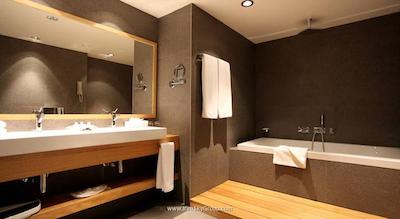 هالیدی این تفلیس