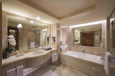 کنراد سنتنیال سنگاپور