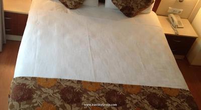 لارا دینک هتل