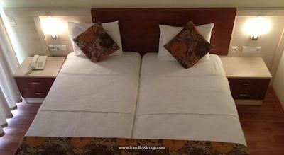 لارا دینک هتل