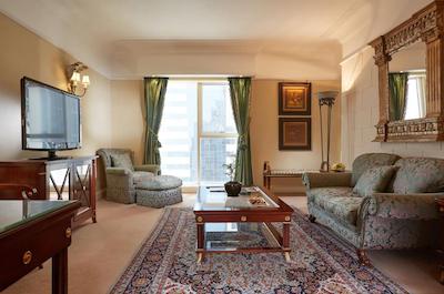 کرون پلازا دبی شیخ زائد