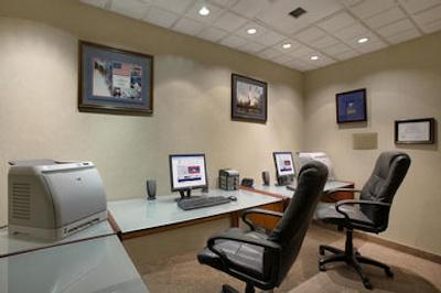 هیلتون وودلند هیلز