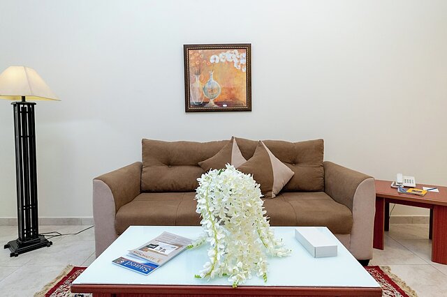 هالیدی این