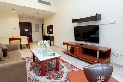 هالیدی این