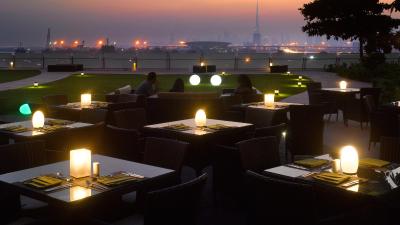 کرون پلازا دبی فستیوال سیتی