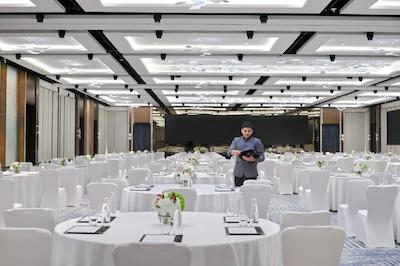 کرون پلازا دبی فستیوال سیتی