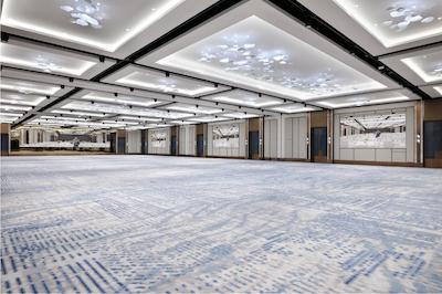 کرون پلازا دبی فستیوال سیتی