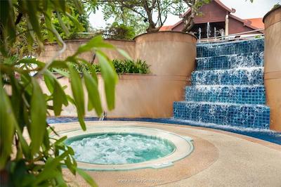 نووتل پوکت ریزورت