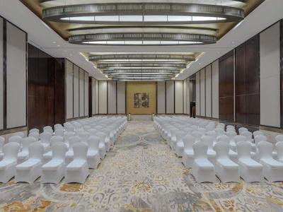 سوئیسوتل لیوینگ الغریر