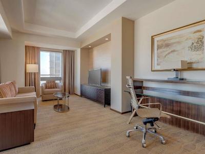 سوئیسوتل لیوینگ الغریر