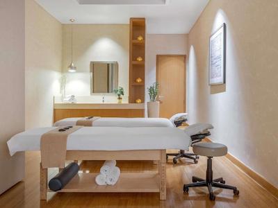 سوئیسوتل لیوینگ الغریر