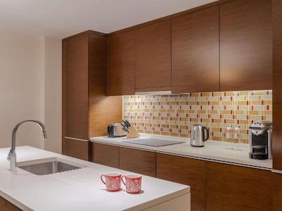 سوئیسوتل لیوینگ الغریر