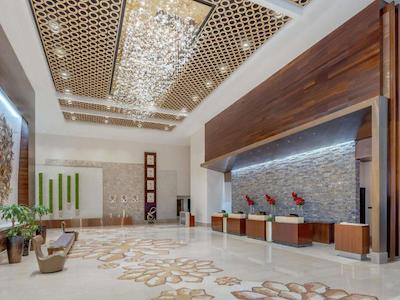 سوئیسوتل لیوینگ الغریر