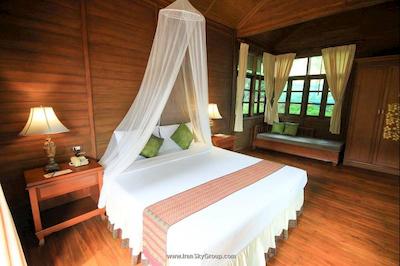 تیپا ریزورت