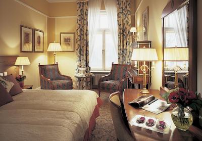 بلومند گرند هتل یوروپ