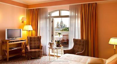 بلومند گرند هتل یوروپ