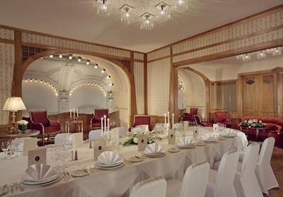 بلومند گرند هتل یوروپ