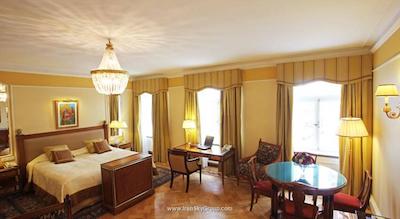 بلومند گرند هتل یوروپ