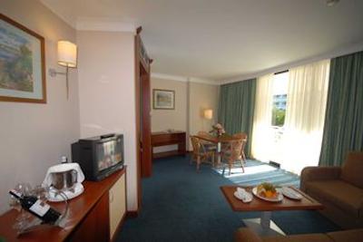 دی-ریزورت گرند آزور مارماریس