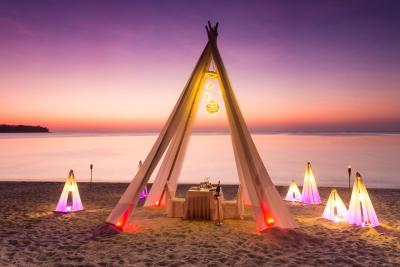 دوسیت تانی لاگونا پوکت ریزورت