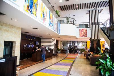 پیناکل لومپاین پارک هتل