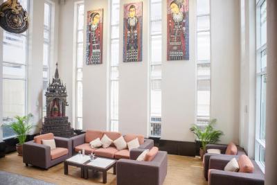 پیناکل لومپاین پارک هتل