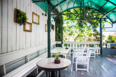 پیناکل لومپاین پارک هتل