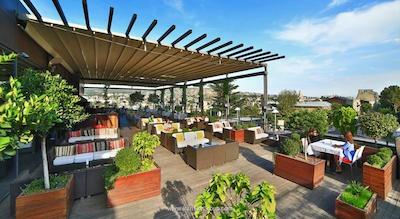 رادیسون بلو ایوریا