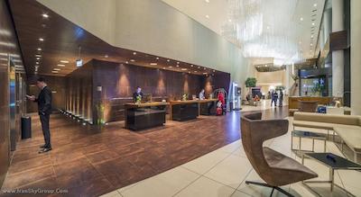 رادیسون بلو ایوریا