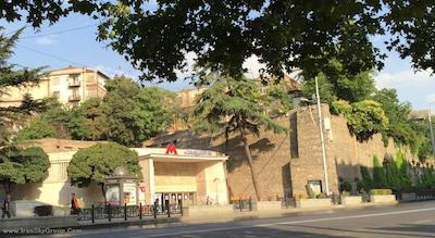 رادیسون بلو ایوریا