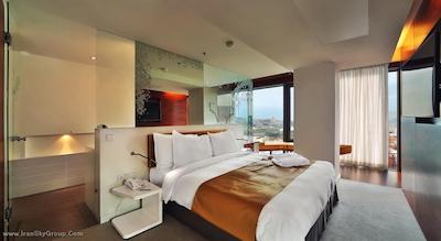 رادیسون بلو ایوریا