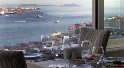 تکسیم اسکوئر هتل